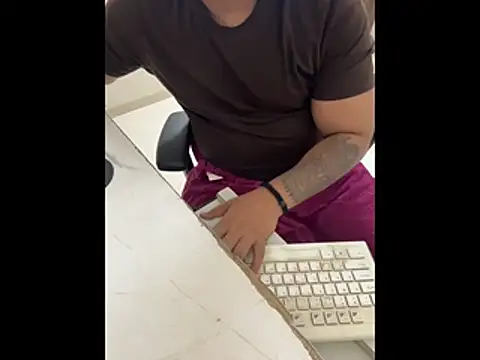 FlirtyxBoy Adlı Modelin Web Kamerası Şovu