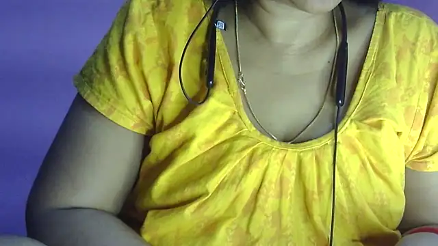 Pooja-suman's Live XXX Chat