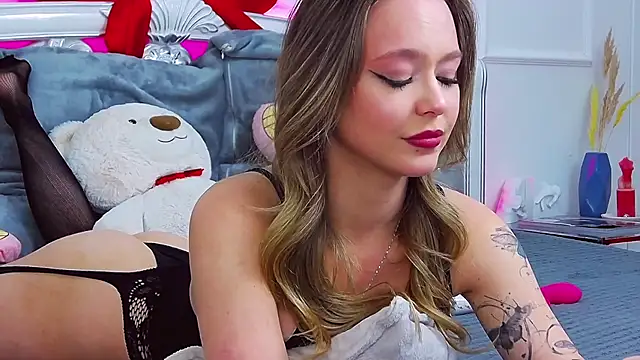 EvaMenders élő XXX-chatje