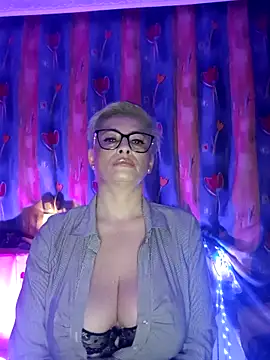 LunaBlaise élő XXX-chatje