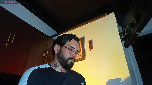 Chat XXX Live CamiloGray_