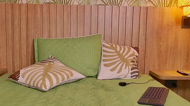 We_DM élő XXX-chatje