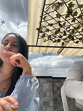 Show de Antonella_Julieta na webcam