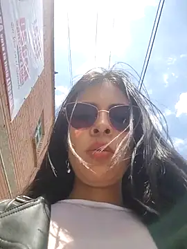 XXX chat uživo modela Astrid--