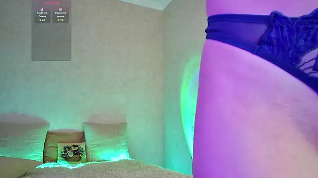 Roseaa élő XXX-chatje