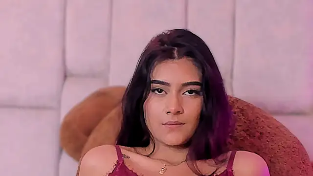 Chat +18 de KatherineRuiz_ ao vivo