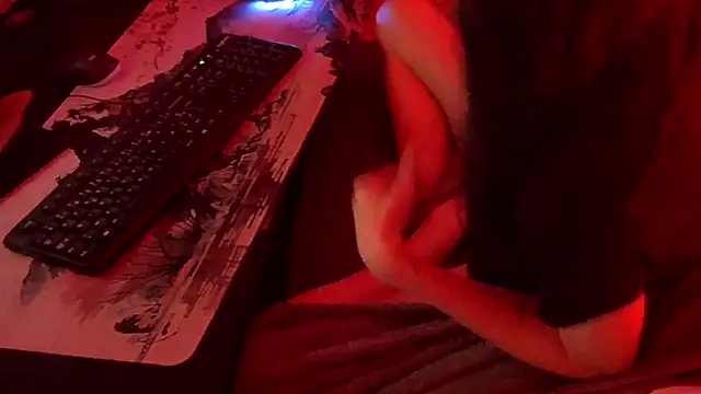 CeriseLapine's Live XXX Chat