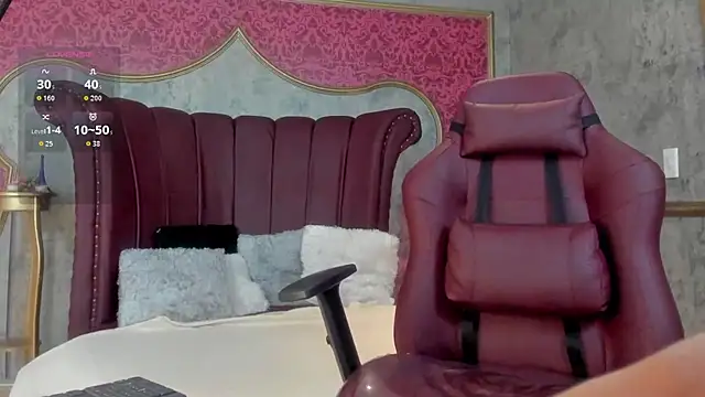 LucieLace Adlı Modelin Canlı XXX Sohbeti