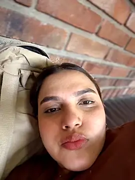 Chat XXX en directo de Colibri_xxx