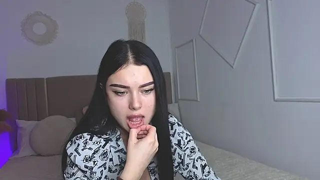 Czat XXX na żywo – Silena_sky