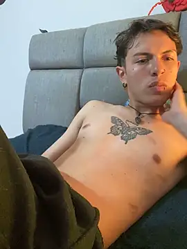 دردشة NaytonFreeman الجنسية المباشرة