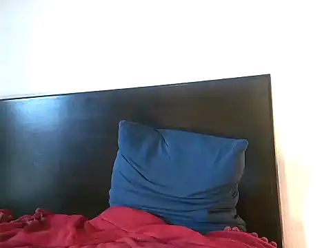 TheGirlWhoStandsUp élő XXX-chatje