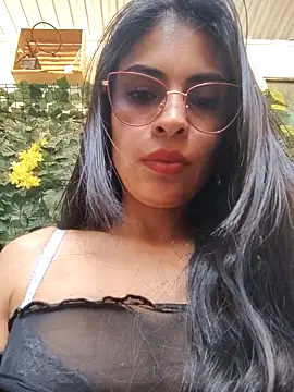 دردشة Astrid-- الجنسية المباشرة