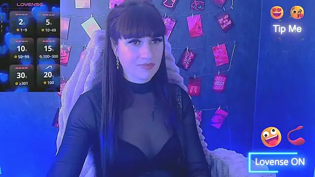 Show modela Violla_My na web-kameri