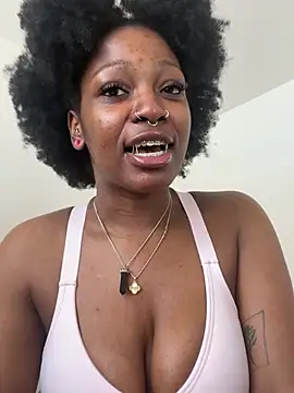 Chatroom XXX en direct de mochamimi