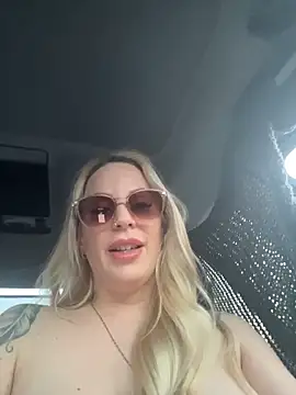 June695_n Live XXX chat