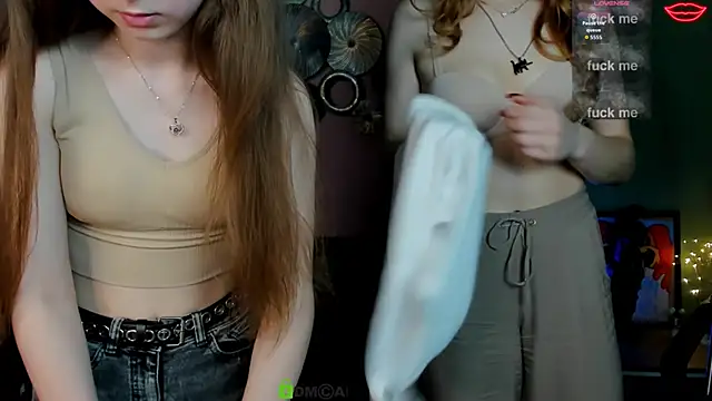 rebecca_smile élő XXX-chatje