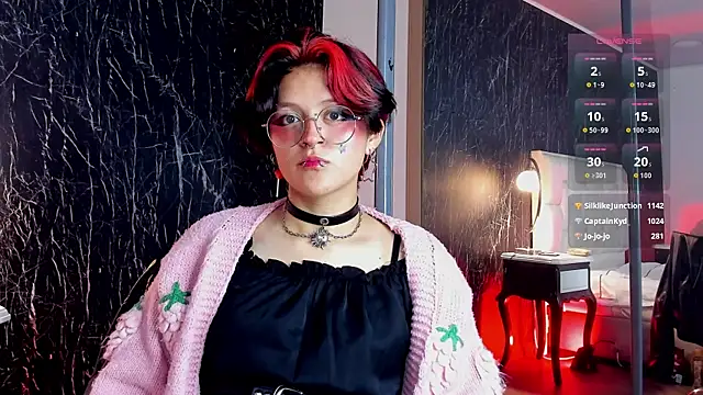 YuuMiko: онлайн-секс-чат