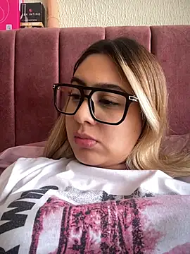 Miabonnett_ – Naživo XXX chat