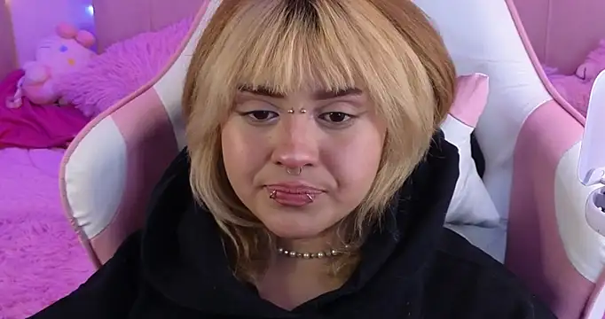 عرض كام NekoWaifu