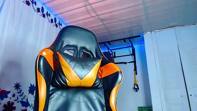 Chatroom XXX en direct de Adam_Hudsond