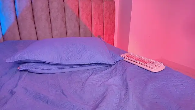 Chat +18 de agath_69 ao vivo