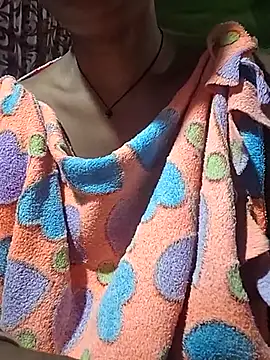 Sweet-runi Pertunjukan Webcam