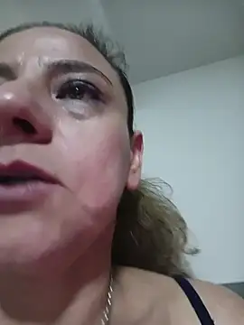 Czat XXX na żywo – sasi_luna