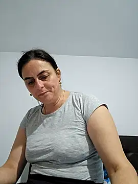 IsabelleCraft Adlı Modelin Canlı XXX Sohbeti