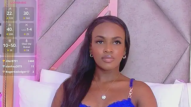 Sally-Noa – Naživo XXX chat