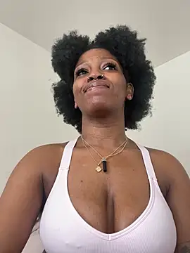 แชท XXX สดของ mochamimi