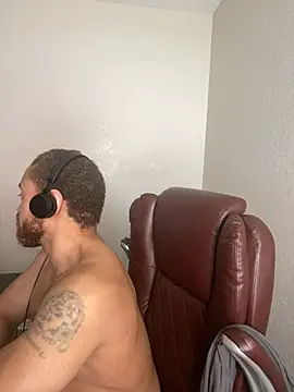 Fathero1time Adlı Modelin Canlı XXX Sohbeti