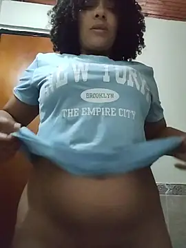 DannaBerry Chat XXX in diretta