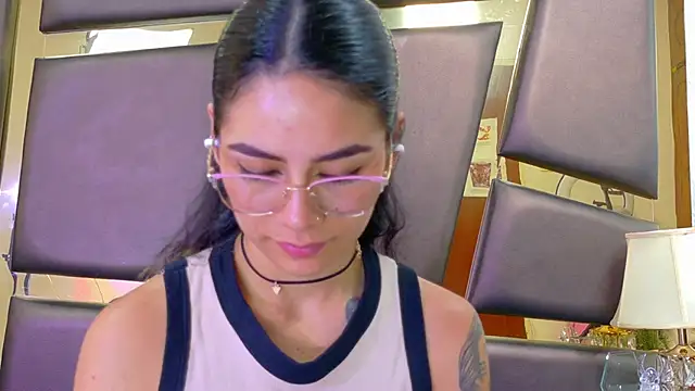 แชท XXX สดของ NicoleEsposito