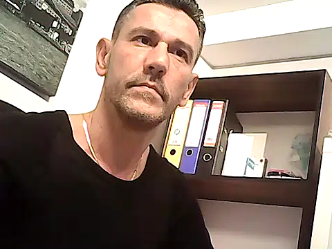 XXX chat uživo modela mastercharisma35