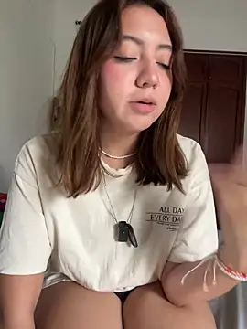 Bonni_lohan élő XXX-chatje