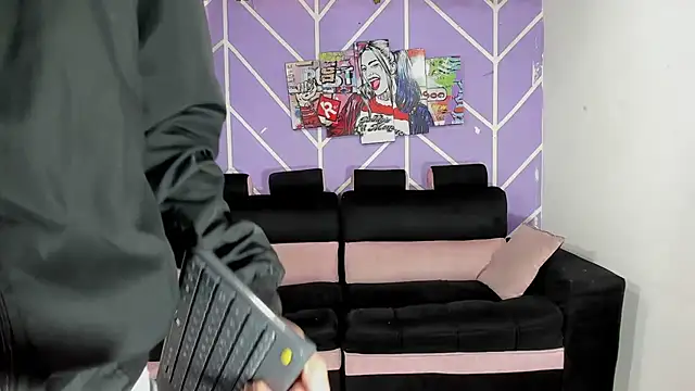 Czat XXX na żywo – heyy_noah11