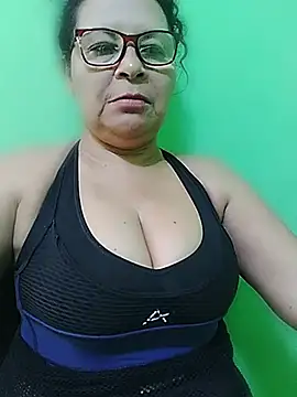 Amarantha25 élő XXX-chatje