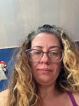 Chat +18 de miss_hanna07 ao vivo