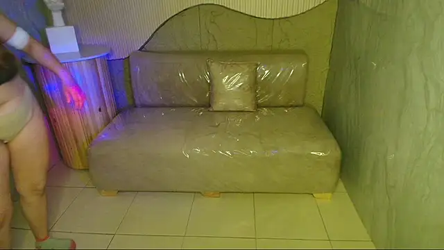 แชท XXX สดของ Naomi_gold_r