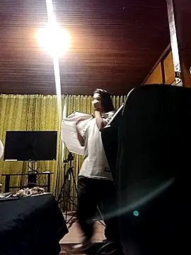 MeelFoxのライブXXXチャット