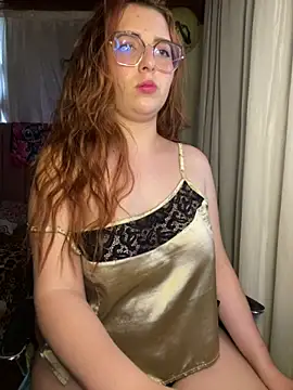 CoraVibes Show in webcam