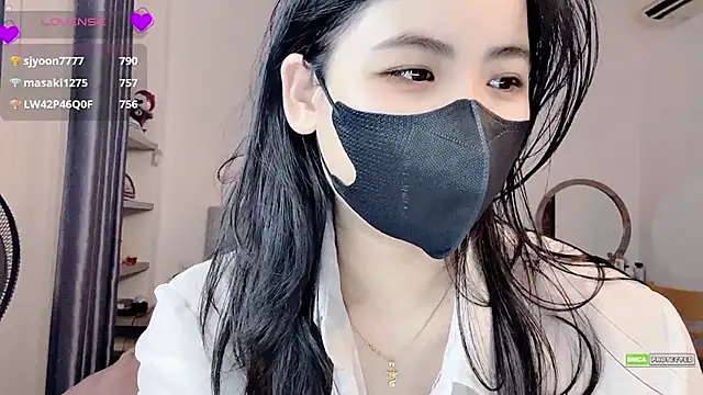 XXX chat uživo modela _Lynh_