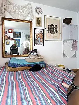 Show modela Siriss_boyrag na web-kameri