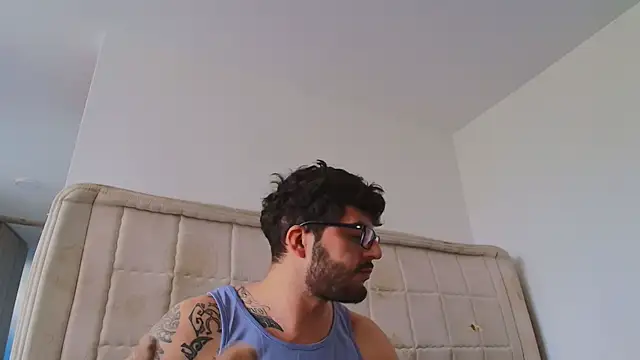 thomas_gun Live XXX-Chat