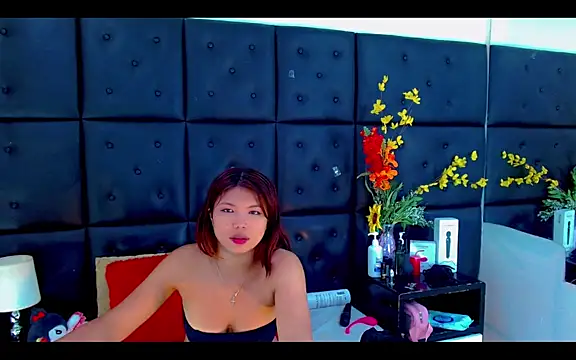 Cloelombard Chat XXX live