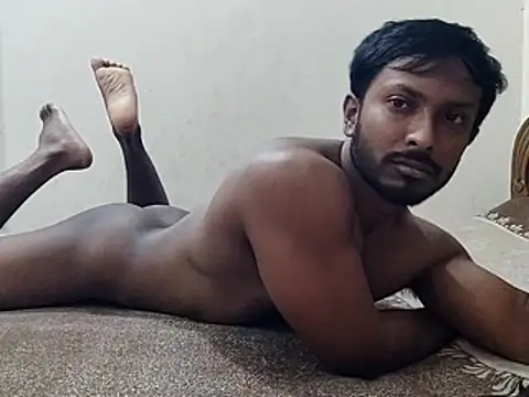 Hunky_Ariyaan Adlı Modelin Canlı XXX Sohbeti