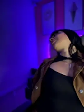 Sasha-18 Live XXX-Chat