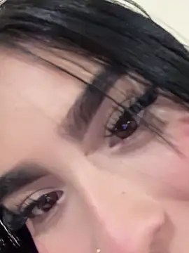 Sembang XXX Secara Langsung Sara_Fernandez_