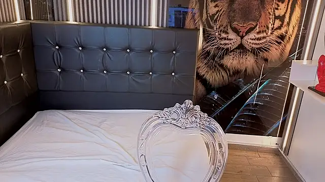 Онлайн чат XXX Karolyn_rousse